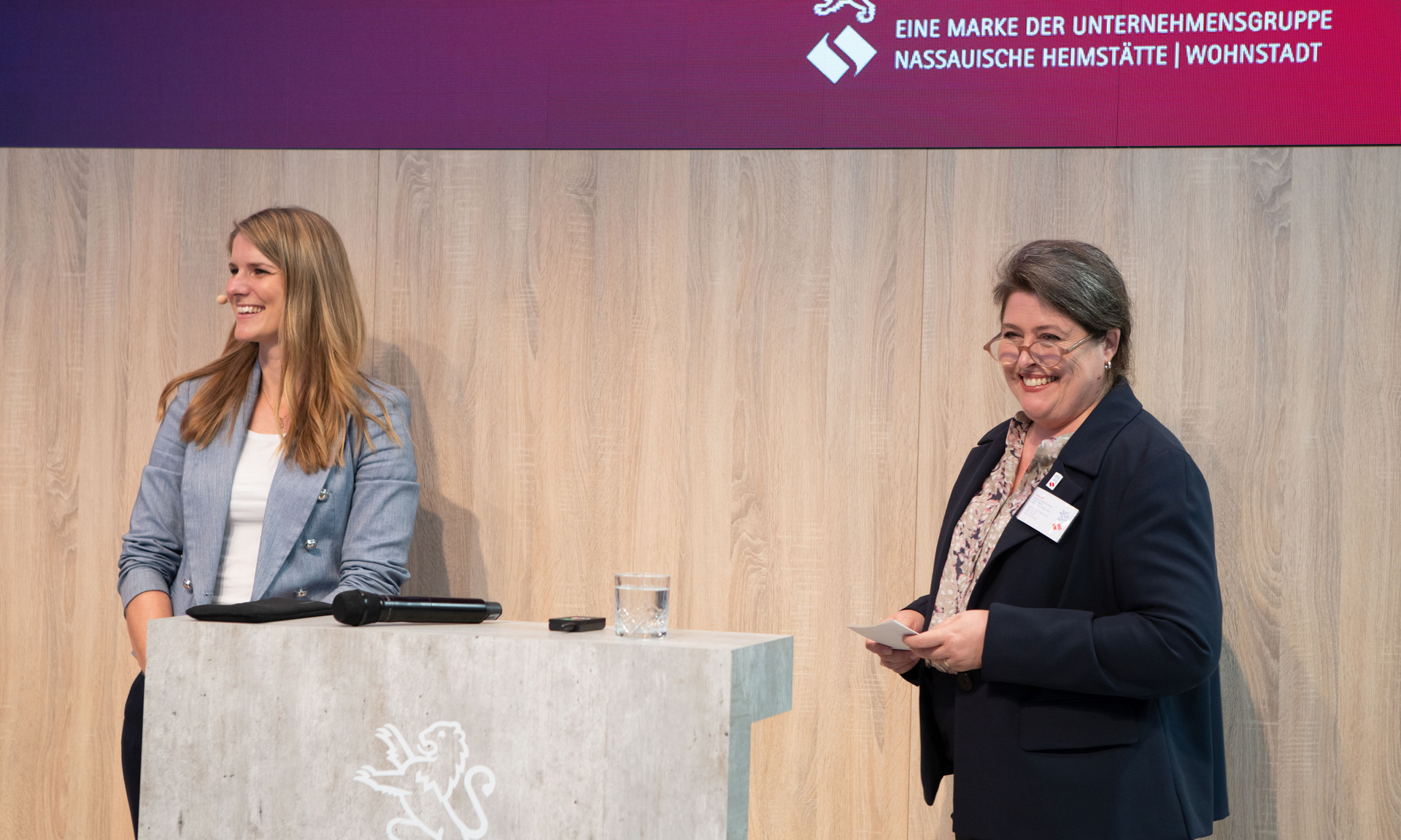 Iris Christophers (awatree) und Martina Fendt (NHW) bei der gemeinsamen Projektvorstellung